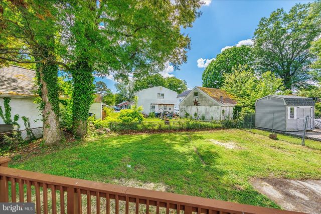 945 RENFREW, Baltimore, MD 21221