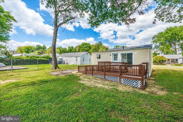 945 RENFREW, Baltimore, MD 21221