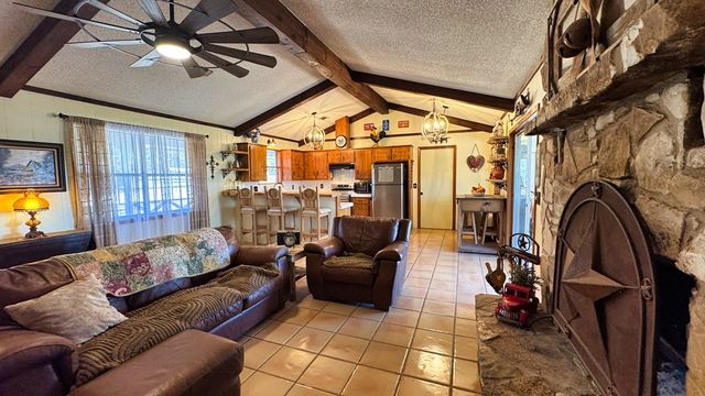 112 W Deerfield, Ingram, TX 78025