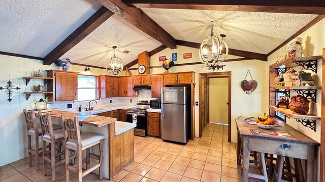 112 W Deerfield, Ingram, TX 78025