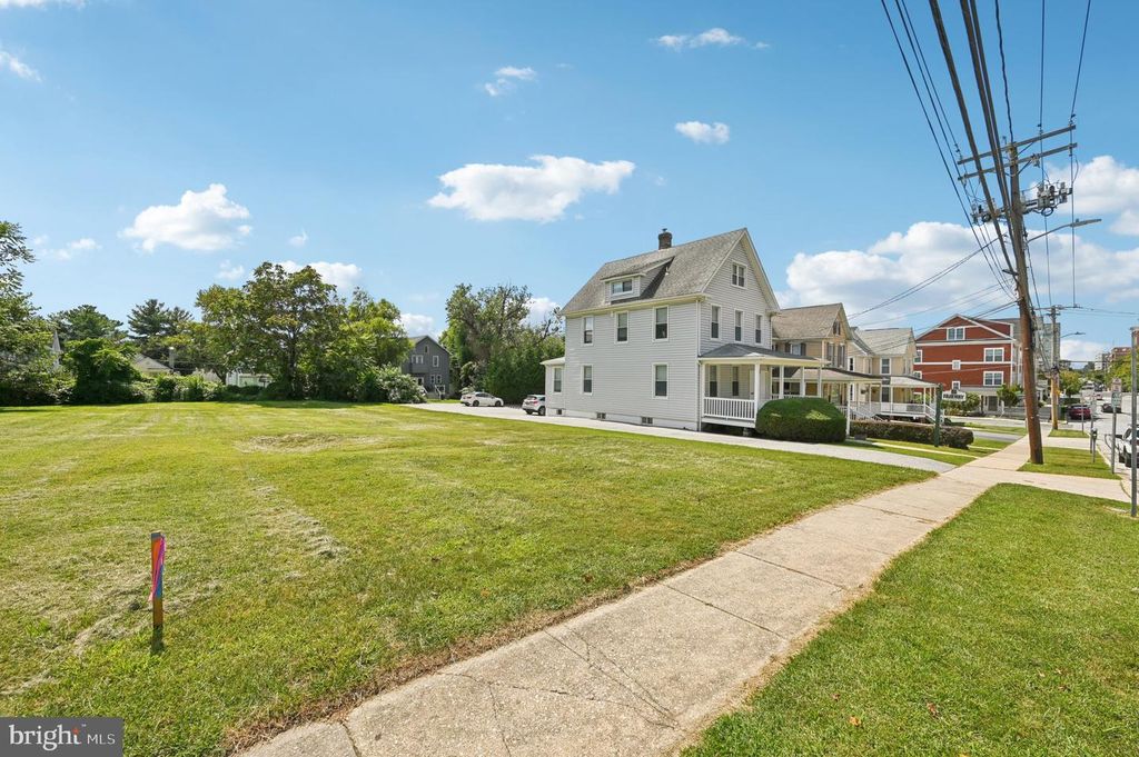 308 E PENNSYLVANIA AVE, Towson, MD 21204