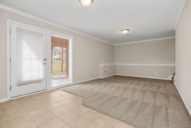 11212 N Summit Street, Kansas City, MO 64155