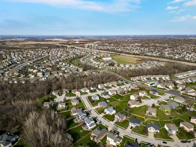 11212 N Summit Street, Kansas City, MO 64155