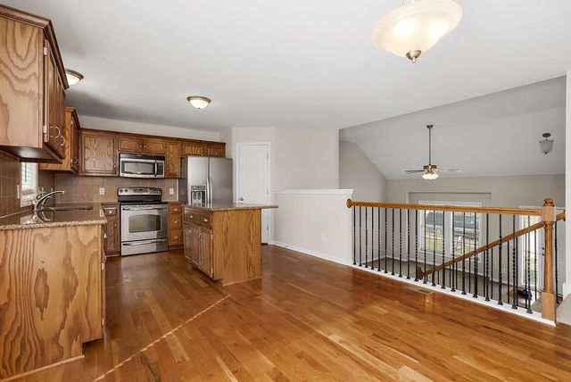 11212 N Summit Street, Kansas City, MO 64155