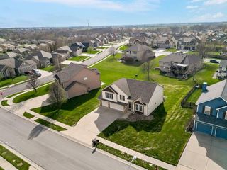 11212 N Summit Street, Kansas City, MO 64155