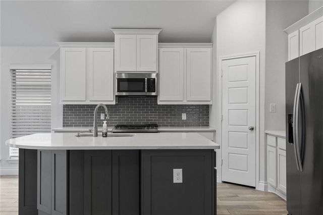 209 Magdalene WAY, Liberty Hill, TX 78642