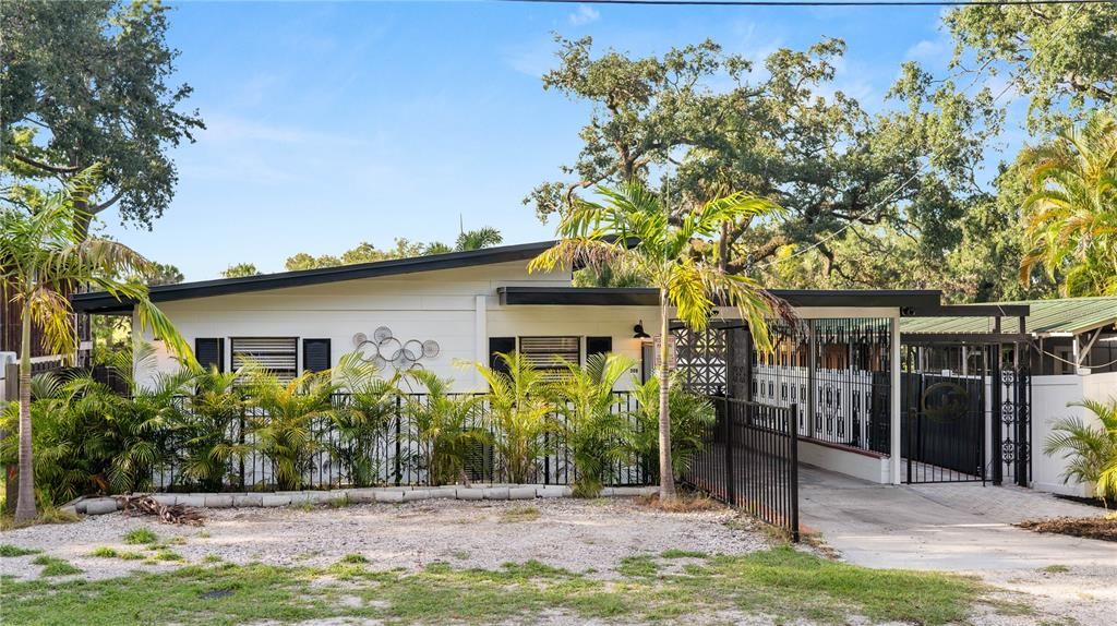 308 E HOLLYWOOD STREET, Tampa, FL 33604