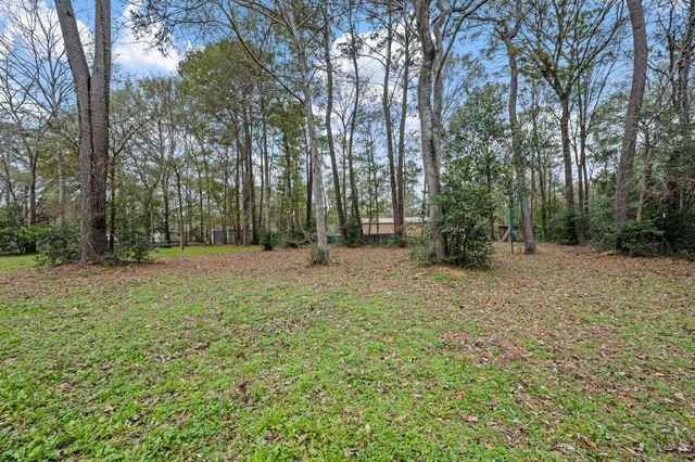 280 Martin Creek Drive, Cleveland, TX 77328