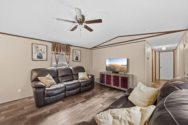 280 Martin Creek Drive, Cleveland, TX 77328