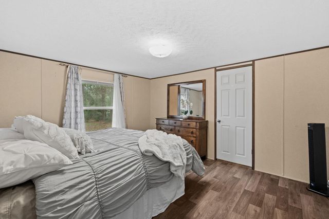 280 Martin Creek Drive, Cleveland, TX 77328