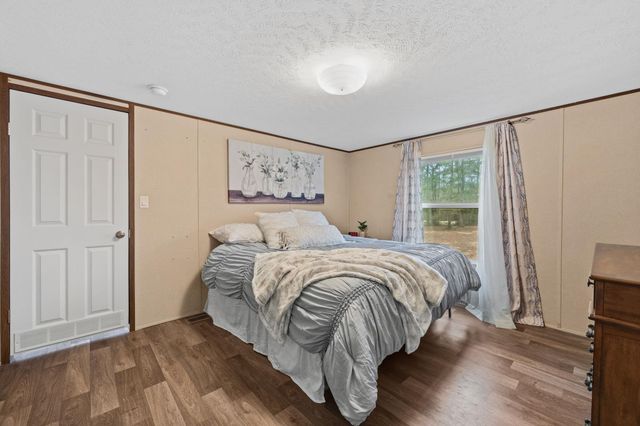 280 Martin Creek Drive, Cleveland, TX 77328