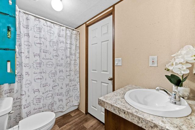 280 Martin Creek Drive, Cleveland, TX 77328