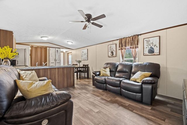 280 Martin Creek Drive, Cleveland, TX 77328