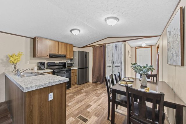 280 Martin Creek Drive, Cleveland, TX 77328