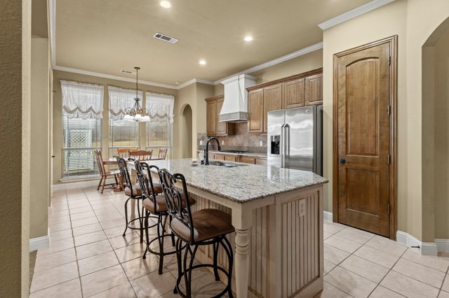 1666 Plum Creek Drive, Midlothian, TX 76065