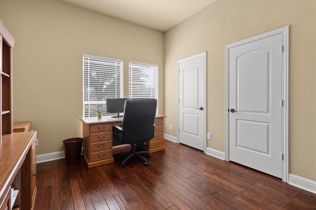 1666 Plum Creek Drive, Midlothian, TX 76065