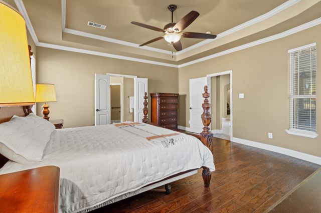 1666 Plum Creek Drive, Midlothian, TX 76065