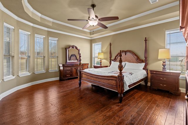 1666 Plum Creek Drive, Midlothian, TX 76065