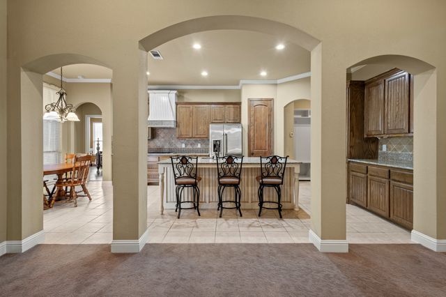 1666 Plum Creek Drive, Midlothian, TX 76065