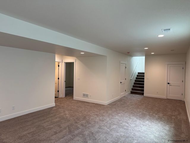 7916 WILDERNESS TRL, Cheyenne, WY 82001