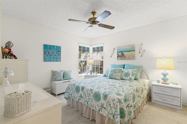 6089 CLUBSIDE DRIVE 00, Sarasota, FL 34243