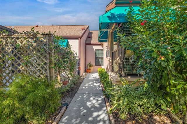 6089 CLUBSIDE DRIVE 00, Sarasota, FL 34243