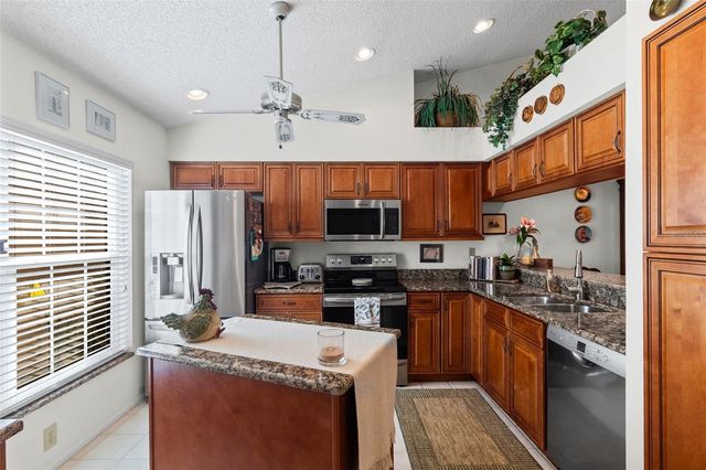 6089 CLUBSIDE DRIVE 00, Sarasota, FL 34243