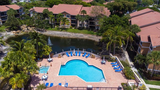8851 Wiles Road Apt 304, Coral Springs, FL 33067