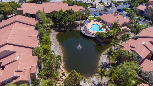 8851 Wiles Road Apt 304, Coral Springs, FL 33067