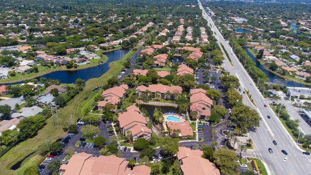 8851 Wiles Road Apt 304, Coral Springs, FL 33067