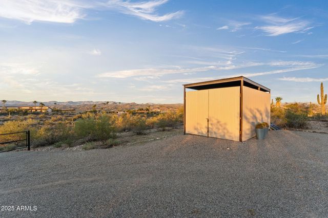 235 W Via Tortuga Drive, Wickenburg, AZ 85390