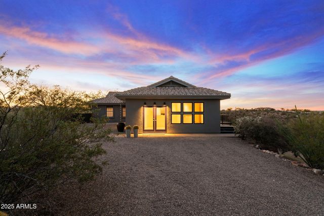 235 W Via Tortuga Drive, Wickenburg, AZ 85390