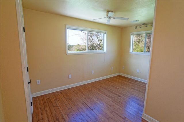 10713 County Road 446, Navasota, TX 77868