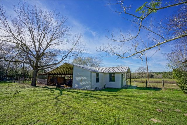 10713 County Road 446, Navasota, TX 77868