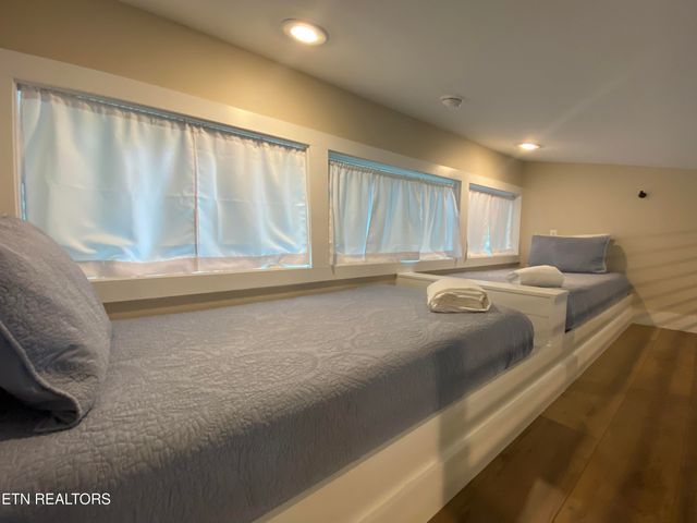 143 Hidden Lane, Lafollette, TN 37766