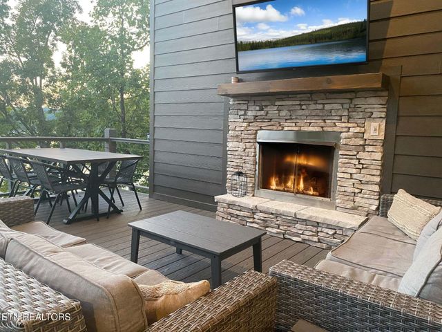 143 Hidden Lane, Lafollette, TN 37766