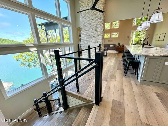 143 Hidden Lane, Lafollette, TN 37766