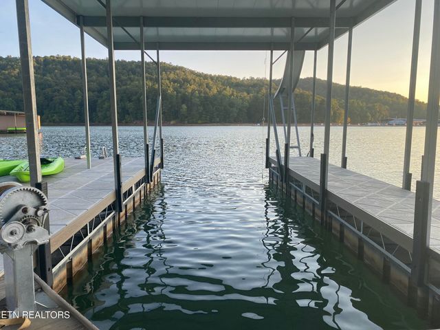 143 Hidden Lane, Lafollette, TN 37766