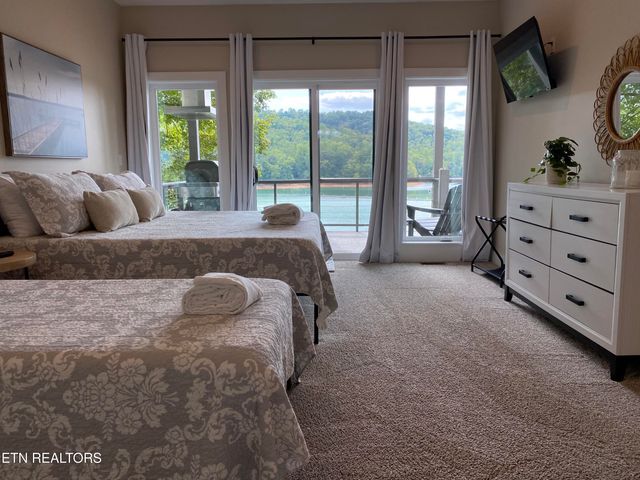 143 Hidden Lane, Lafollette, TN 37766