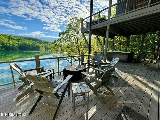 143 Hidden Lane, Lafollette, TN 37766