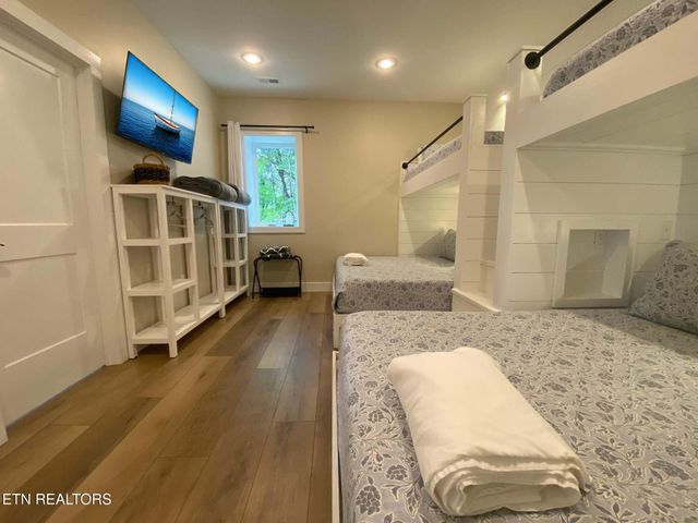 143 Hidden Lane, Lafollette, TN 37766