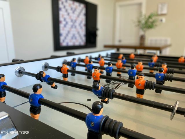 143 Hidden Lane, Lafollette, TN 37766