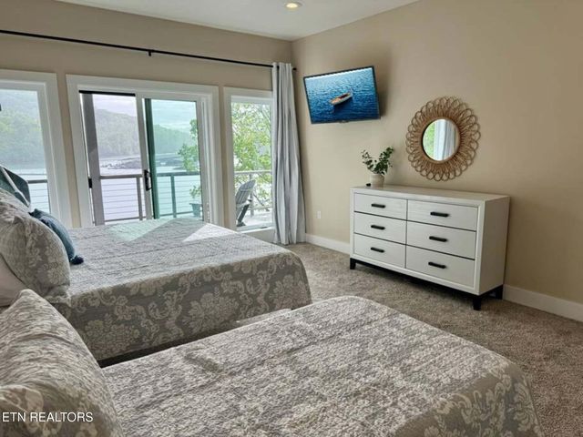 143 Hidden Lane, Lafollette, TN 37766