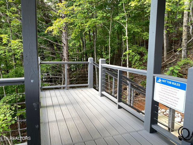 143 Hidden Lane, Lafollette, TN 37766