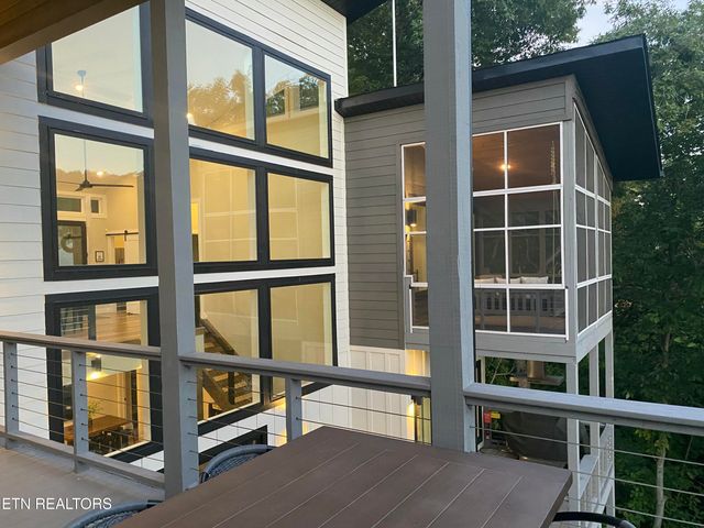 143 Hidden Lane, Lafollette, TN 37766