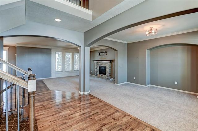 16627 S Lind Road, Olathe, KS 66062