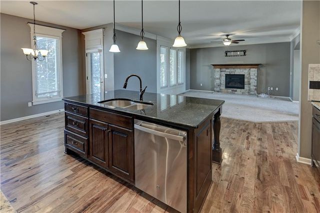 16627 S Lind Road, Olathe, KS 66062