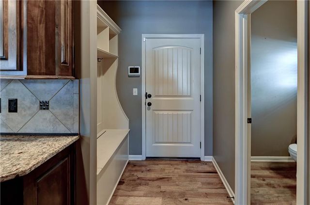 16627 S Lind Road, Olathe, KS 66062