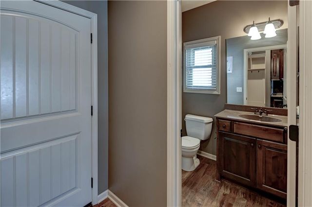 16627 S Lind Road, Olathe, KS 66062