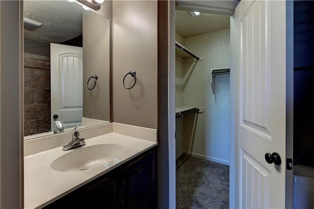 16627 S Lind Road, Olathe, KS 66062